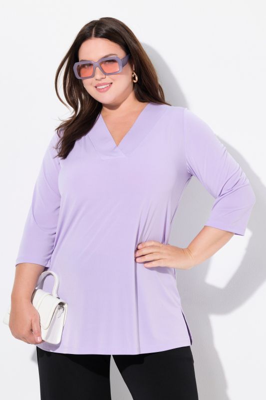 Matte Jersey V-Neck Swing Vented Three Quarter Sleeve Tunic