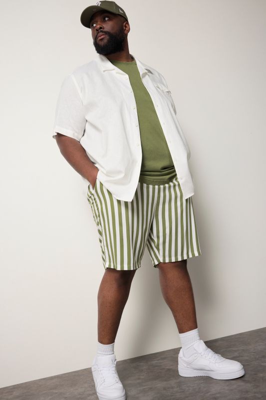 STHUGE Bermuda shorts