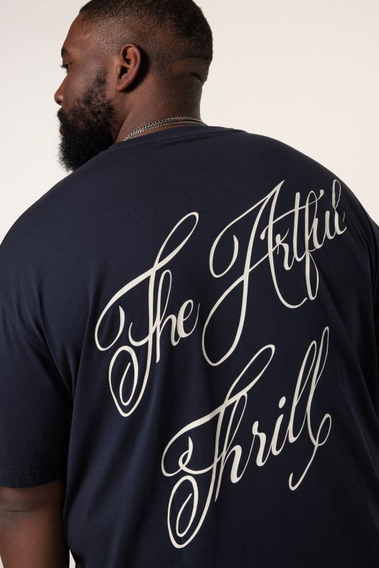 STHUGE T-shirt