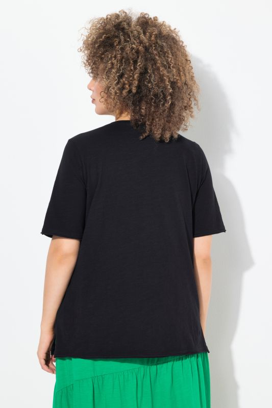 Leopard Heart Short Sleeve V-Neck Graphic Tee