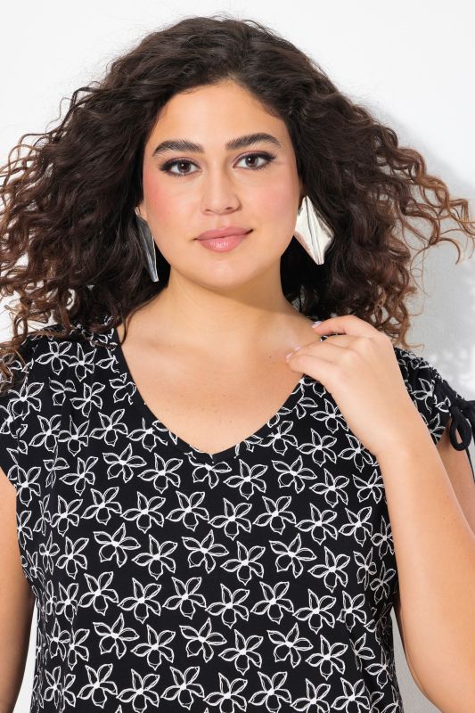 Vinework Gathered Cap Sleeve Dress