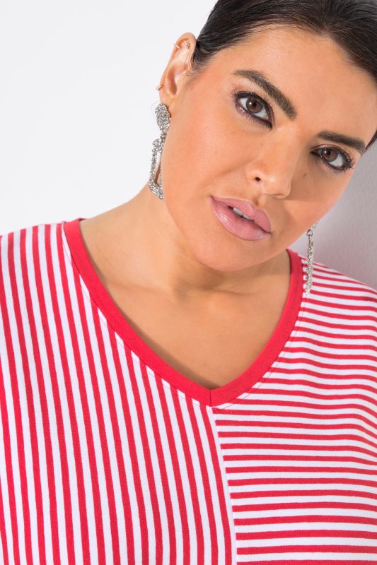 Mixed Stripe V-Neck Stretch Tee