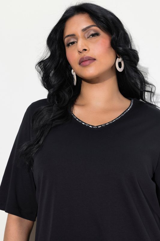 Pima Cotton A-line Embroidered V-Neck Short Sleeve Tee