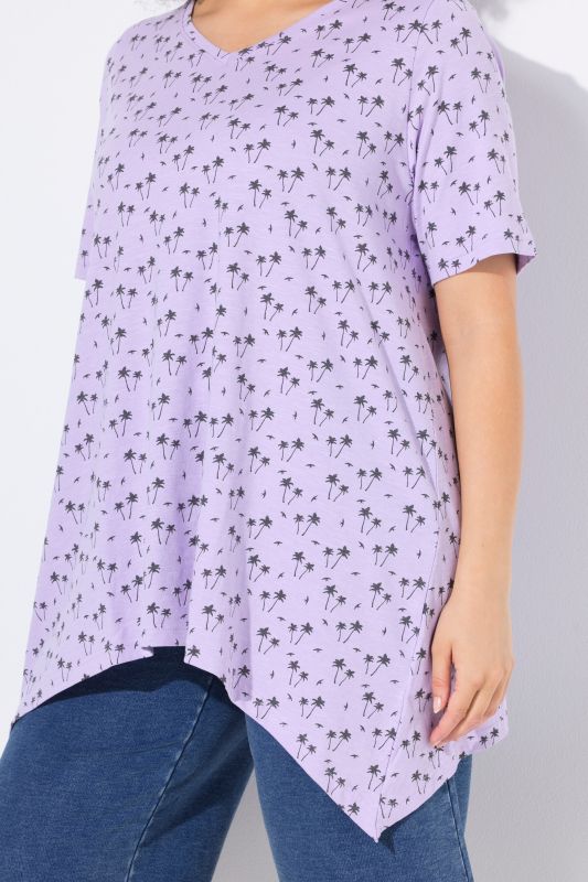 Palm Tree Print Pointed Hem Tee