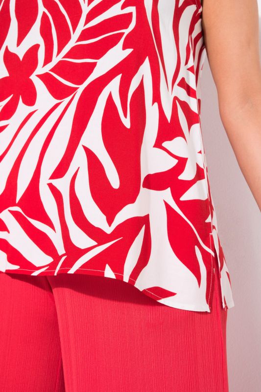 Leaf Print Sleeveless V-Neck Blouse