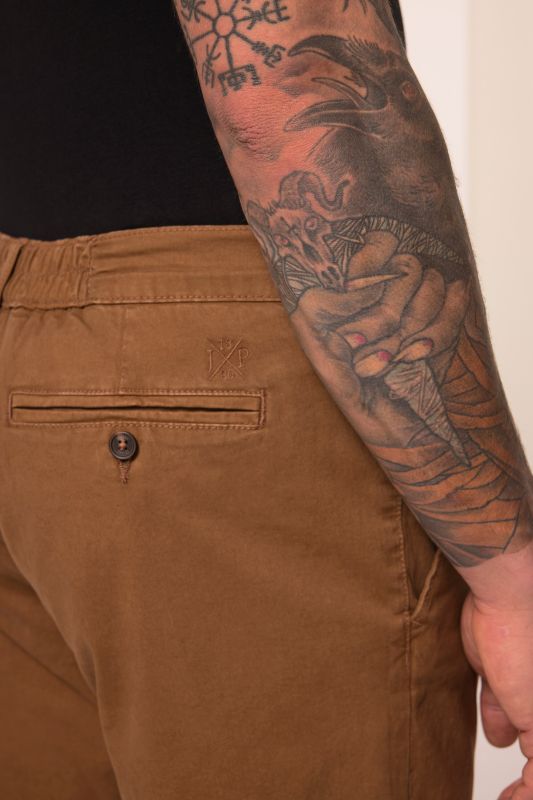 Chino Bermuda shorts, stomach fit