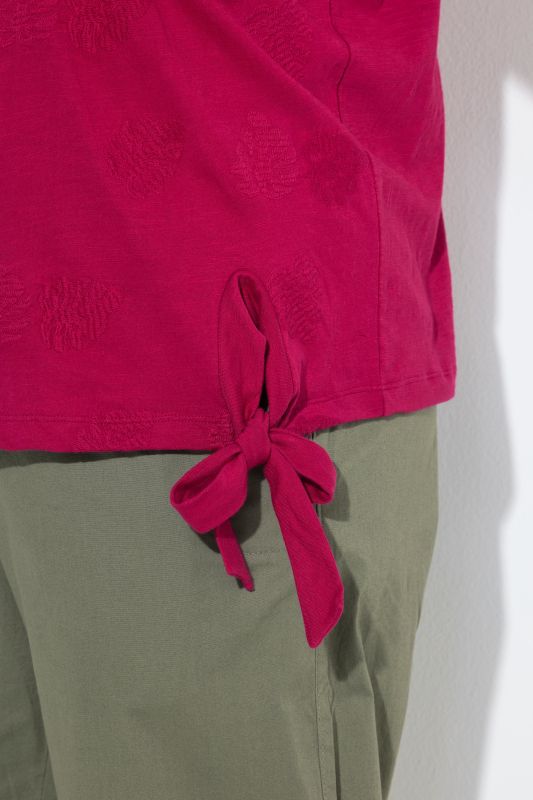 Leaf Textured Cap Sleeve Tee