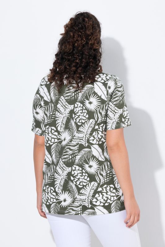 Feather Print Short Sleeve V-Neck Tee