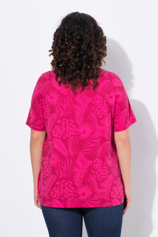 Feather Print Short Sleeve V-Neck Tee