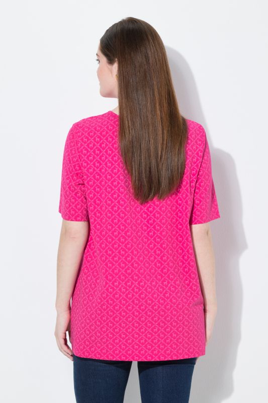 Traditional Print Short Sleeve V-Neck Tee
