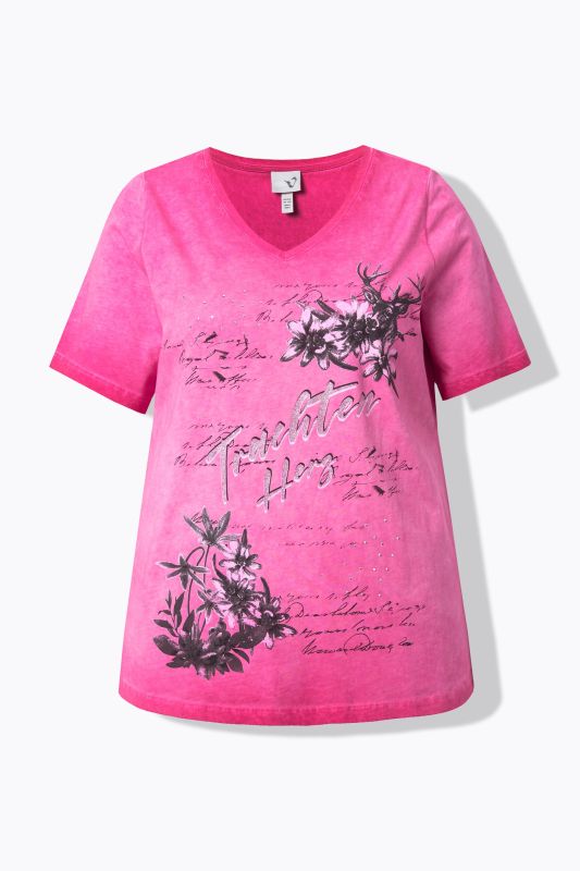 Traditional Heart Short Sleeve Graphic Tee