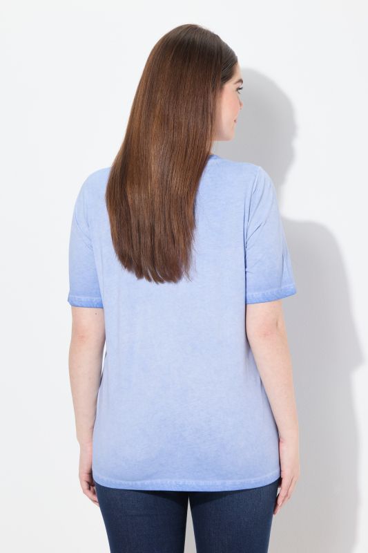 Traditional Heart Short Sleeve Graphic Tee