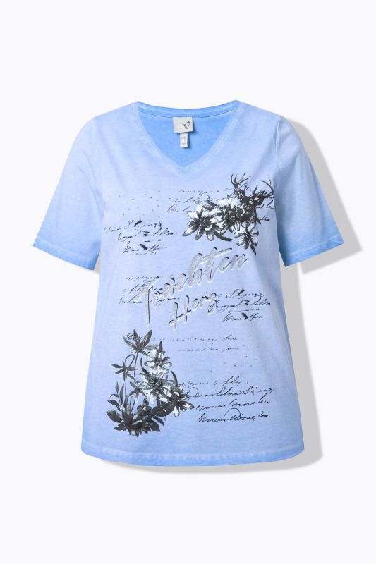 Traditional Heart Short Sleeve Graphic Tee