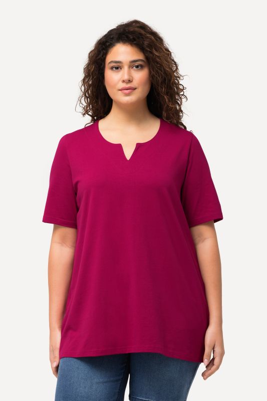 Essential Notch Neck Stretch Tee