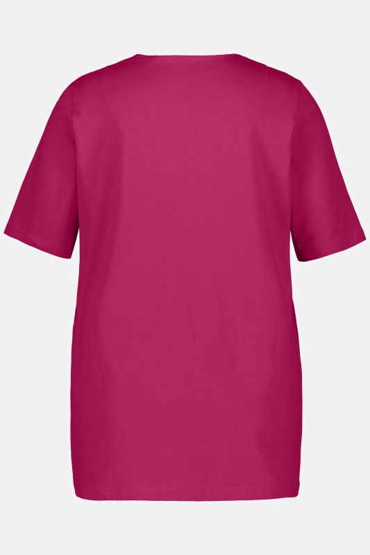 Essential Notch Neck Stretch Tee