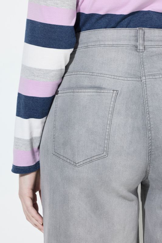 Embroidered Wide Leg Fringed Hem Jeans