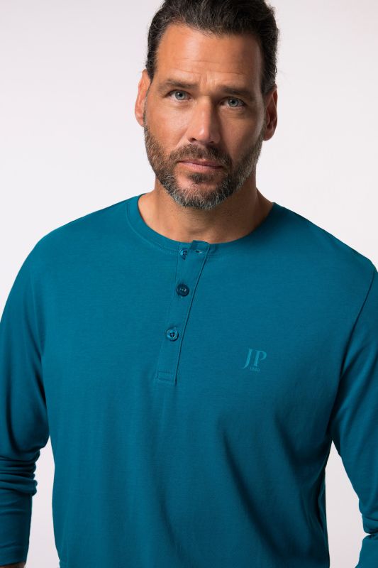 Тениска тип Henley с копчета
