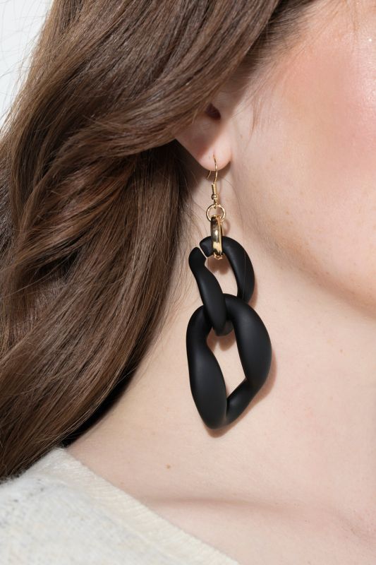Earrings with large links