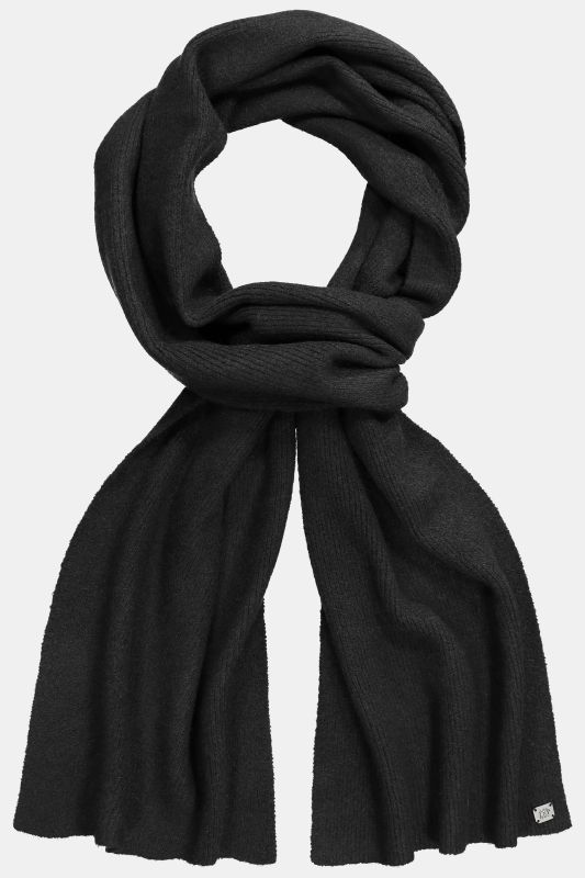 Knitted scarf