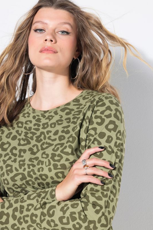 Long-sleeved shirts