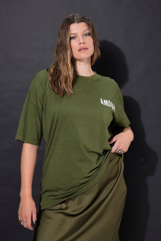 oversized shirt, acid washed, AMOUR back print