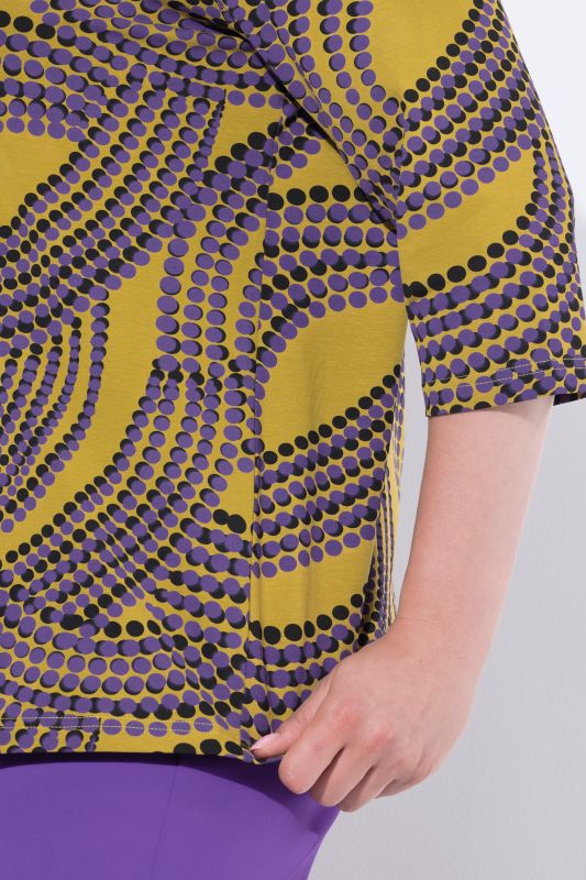 Dot Wave Print 3/4 Sleeve Goblet Collar Tee