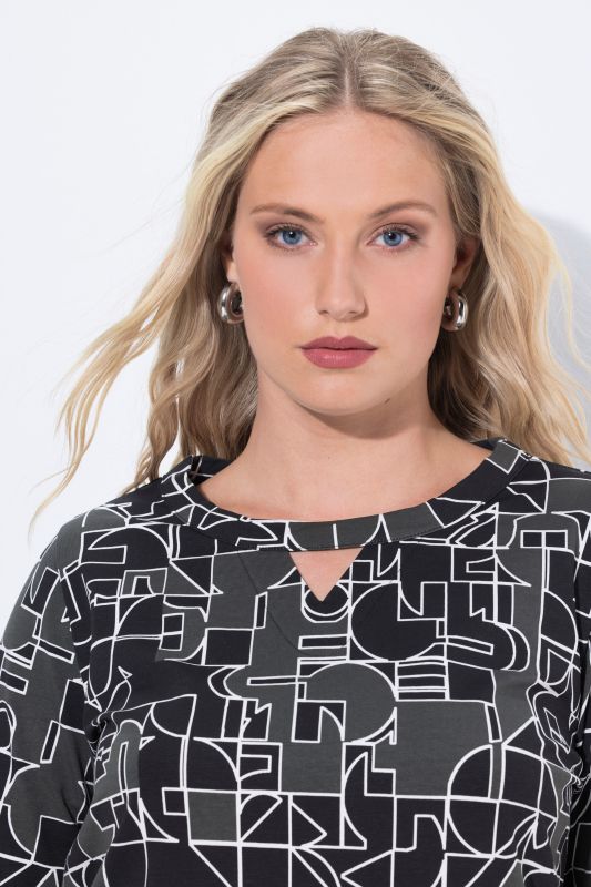 Graphic Print 3/4 Sleeve Cutout Tee
