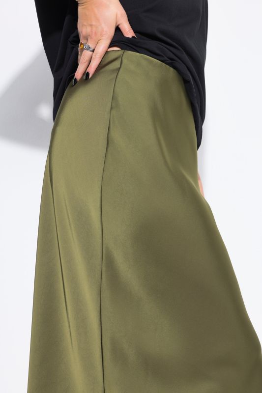 Midi skirts