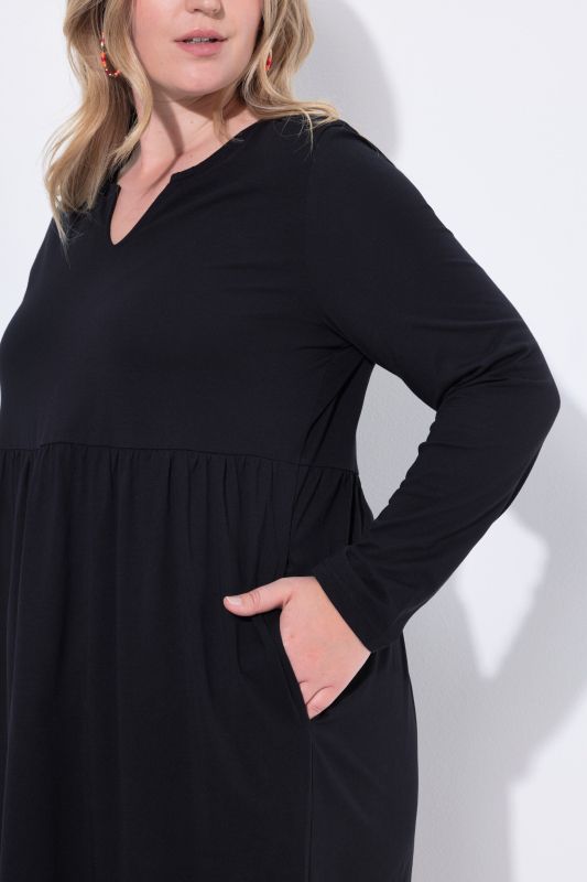 Empire Knit A-Line Pocket Dress