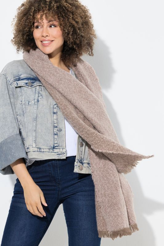 Fringed Hem Knit Scarf