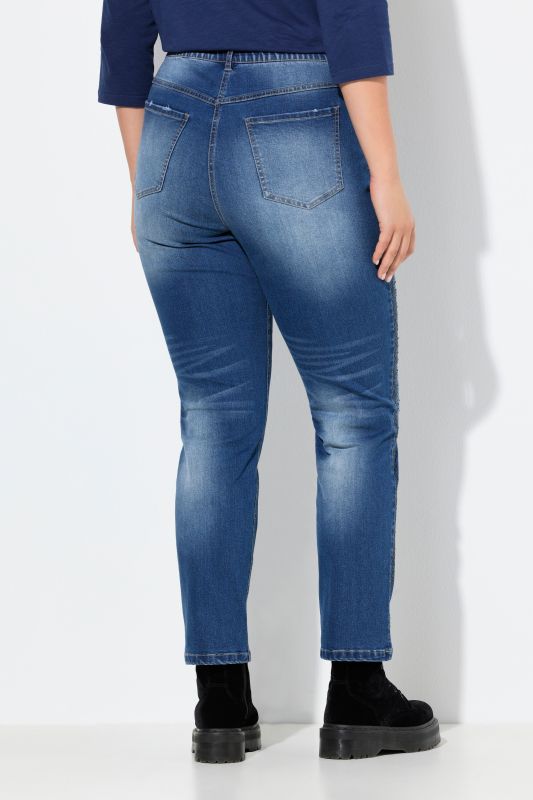 Rhinestone Detail Stretch Fit Jeans