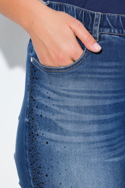 Rhinestone Detail Stretch Fit Jeans