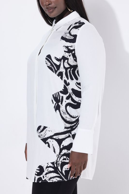 Риза с графични мотиви