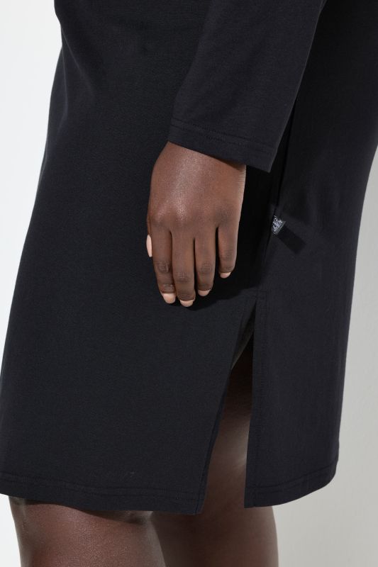 Нощница с дантела