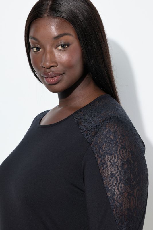 Нощница с дантела