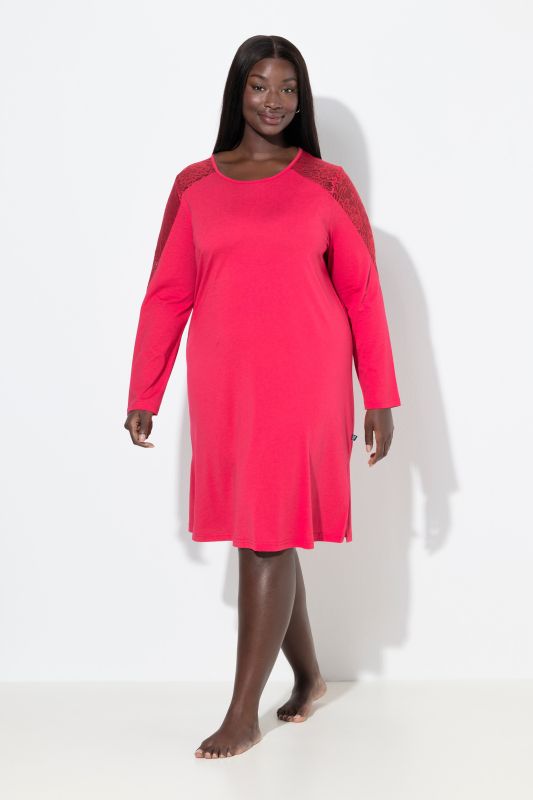 Нощница с дантела