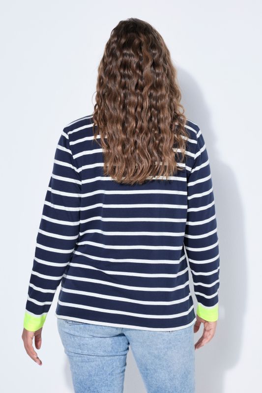 Блуза с райета и яка