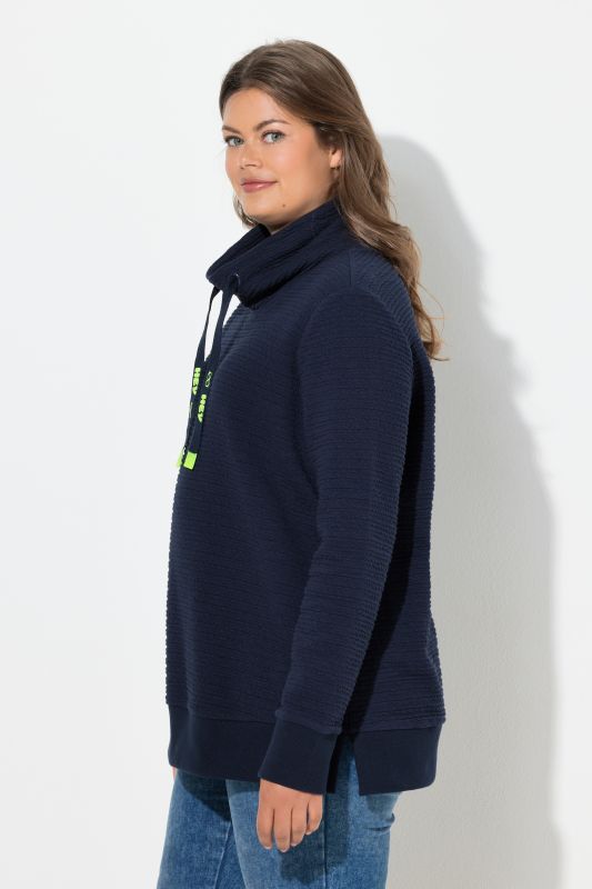 Суитчър с текстурирани райета