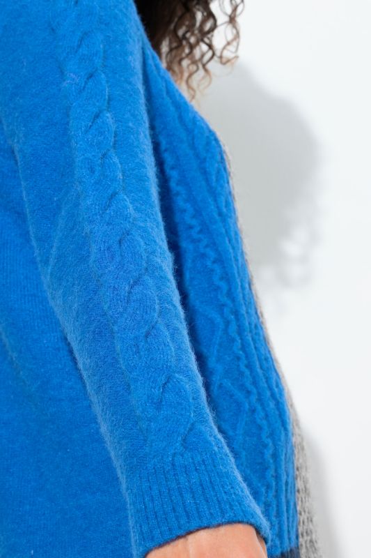 Пуловер с цветни блокове