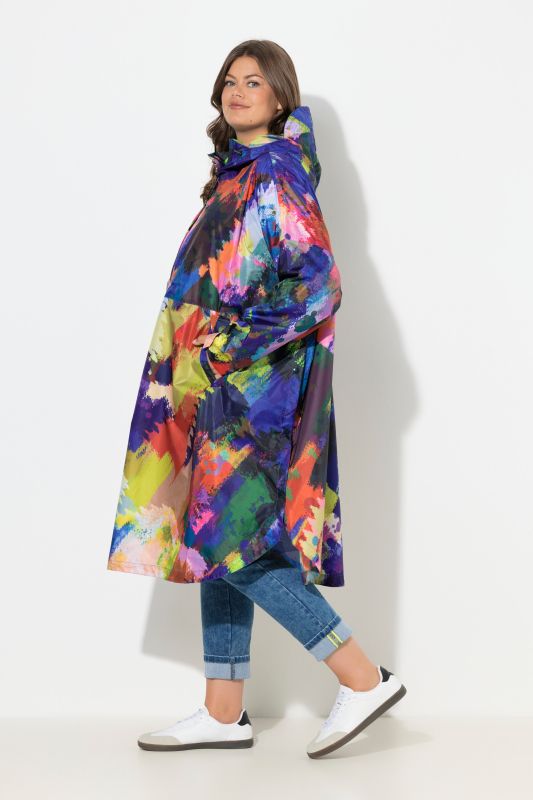 Дъждобран с абстрактен принт