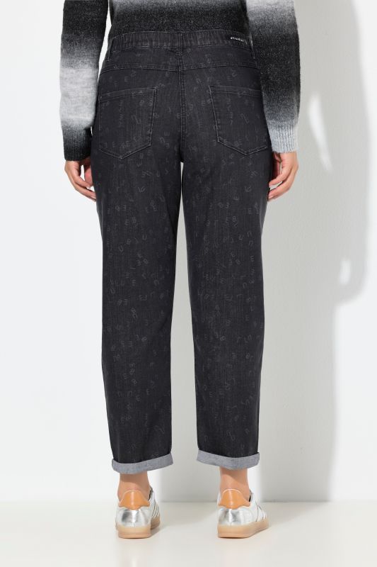 Дънки тип Boyfriend с надписи