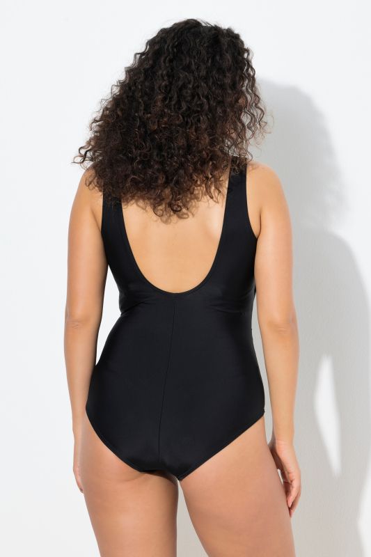 Бански с драперия