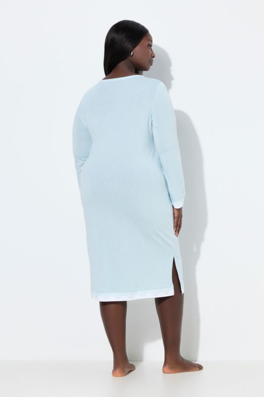 Нощница с дантелен мотив