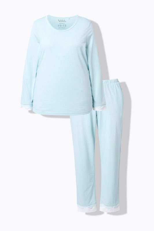 Пижама с дантела на подгъва