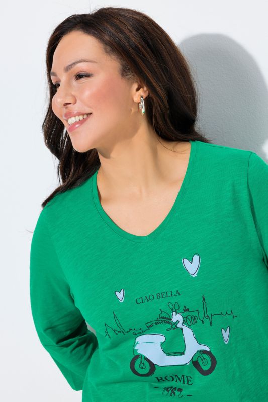 Тениска с графични мотиви