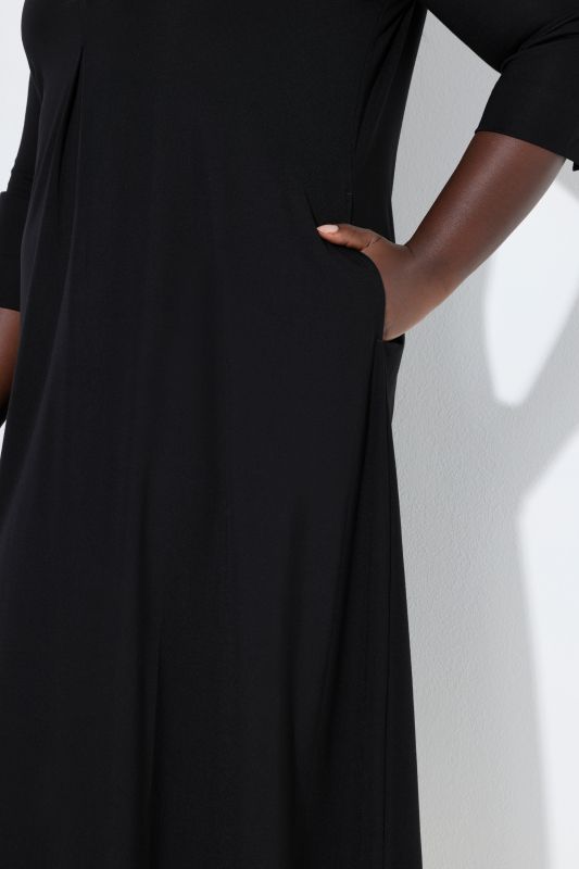 Рокля с 3/4 ръкави