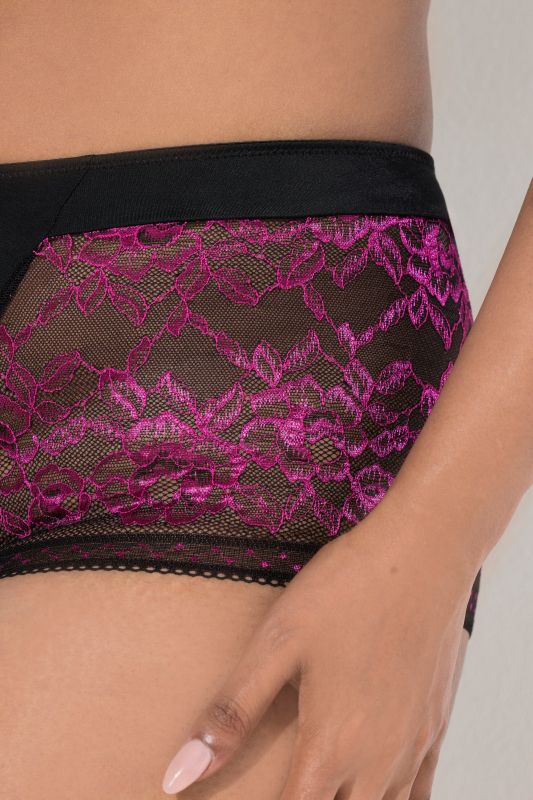 Бикини със златна дантела