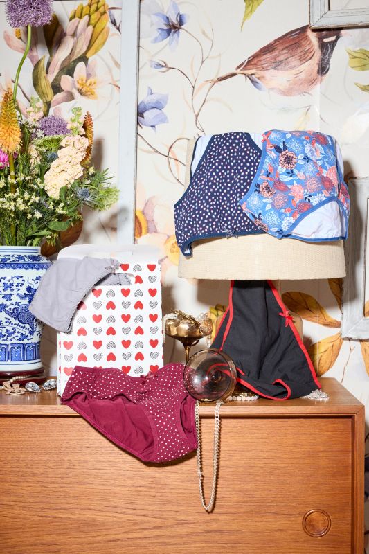 Бикини комплект от 5 броя в комплект изненада