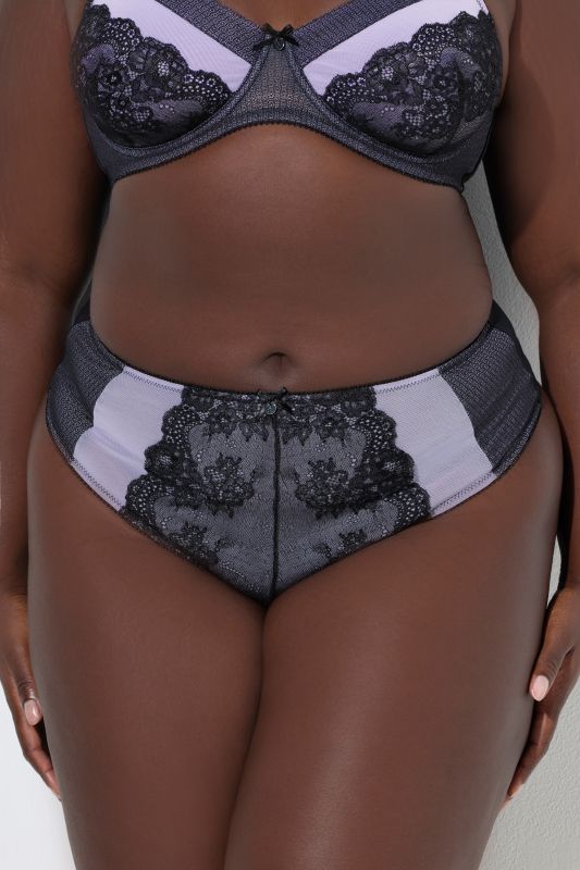 Бикини от микрофибър с дантела