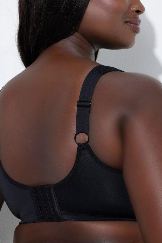 Сутиен с мрежест акцент